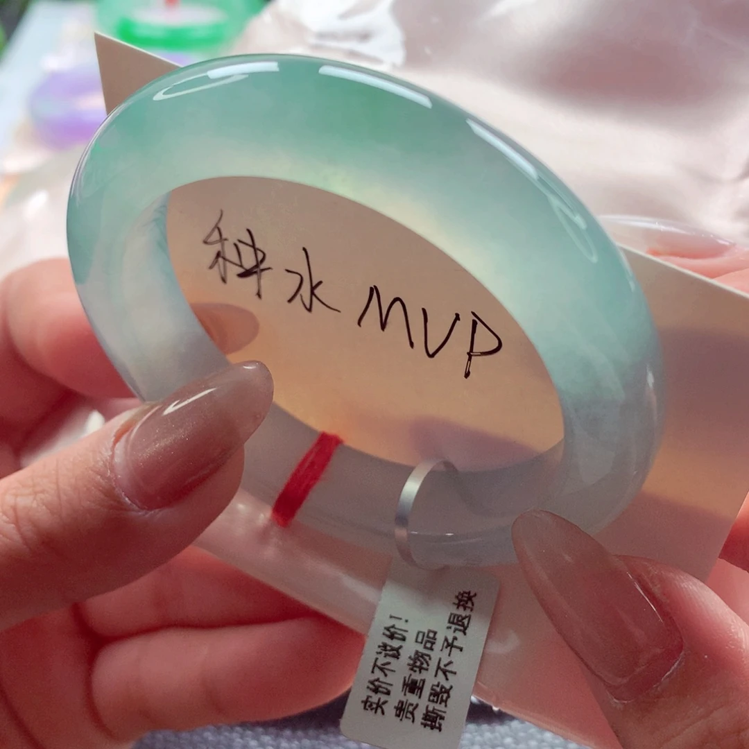 翡翠未镶嵌手镯师妹54.7高冰绿灯泡起刚