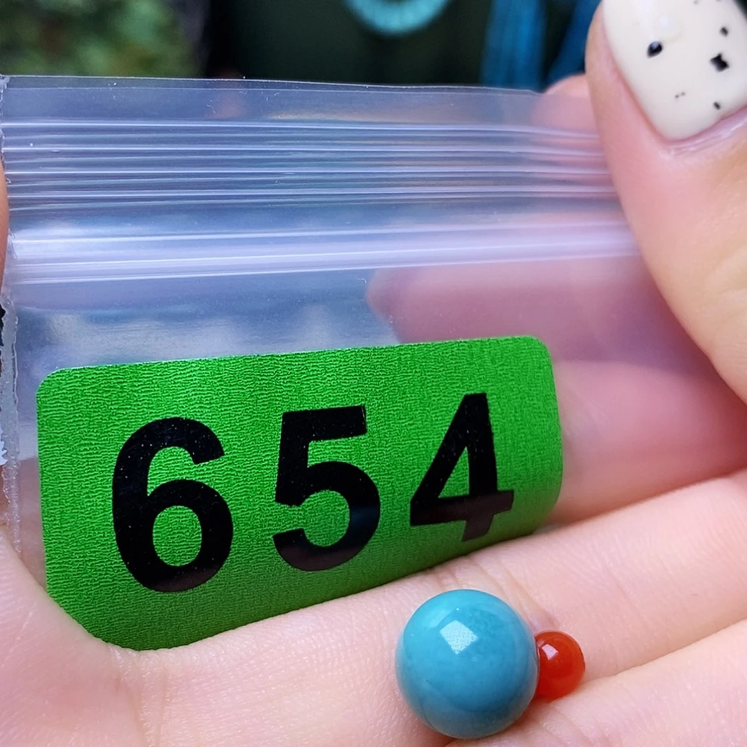 未镶嵌南红玛瑙珠宝奇石