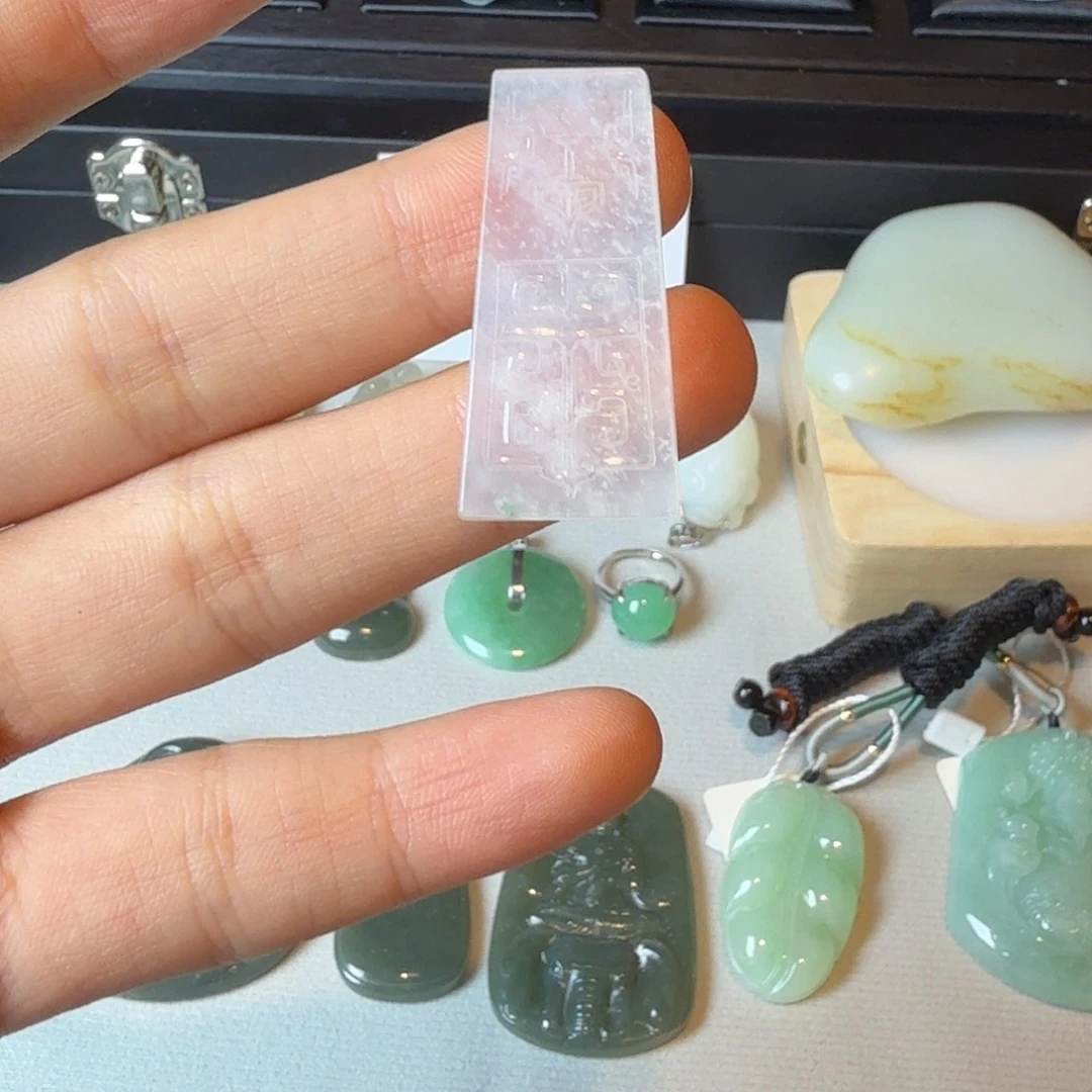翡翠裸石福利翡翠