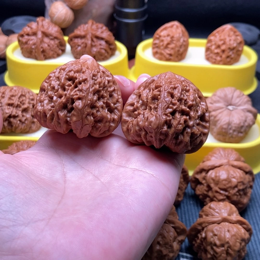 文玩核桃吊坠平谷凹底