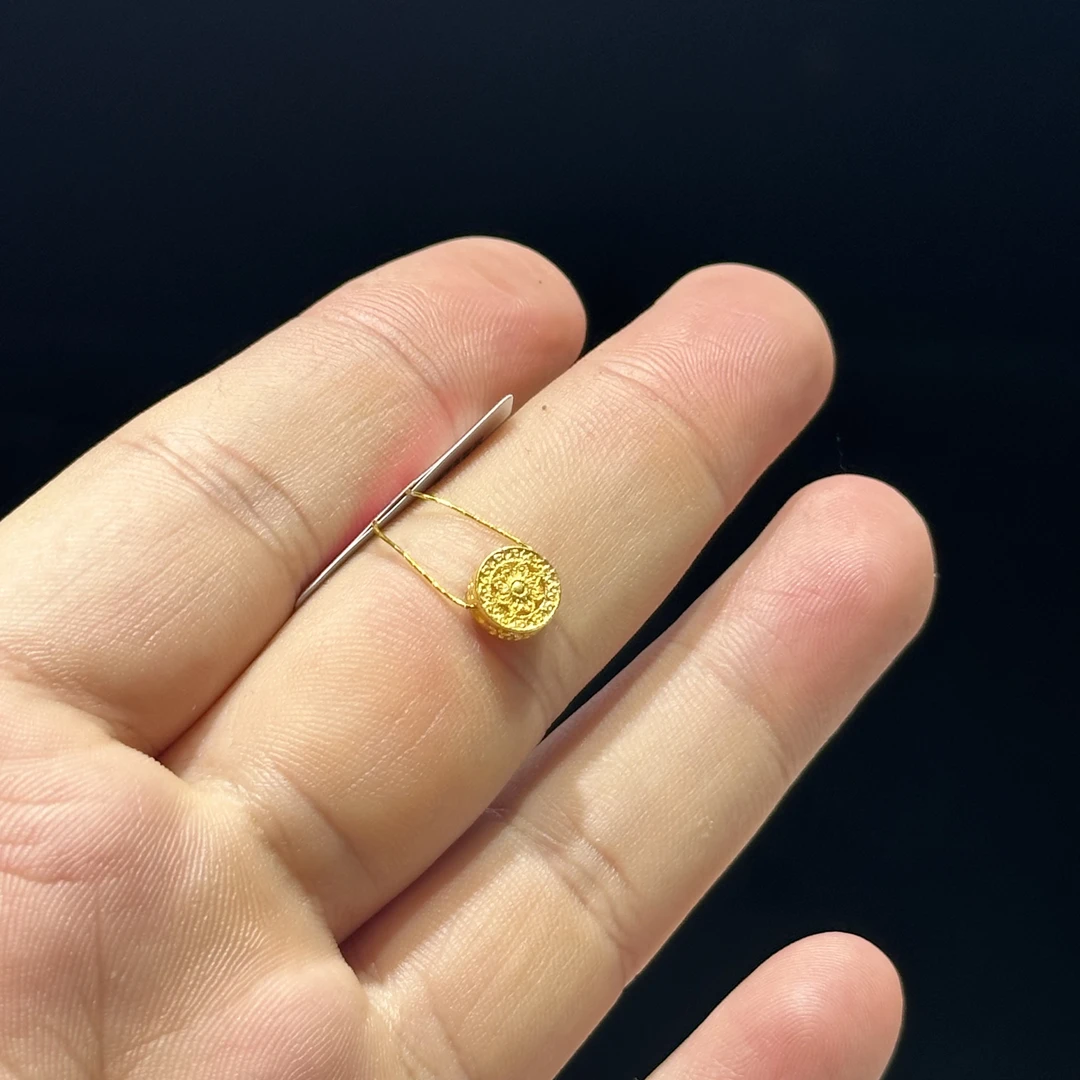 足金999 古法 卡7 发财花圆珠通孔 0.842