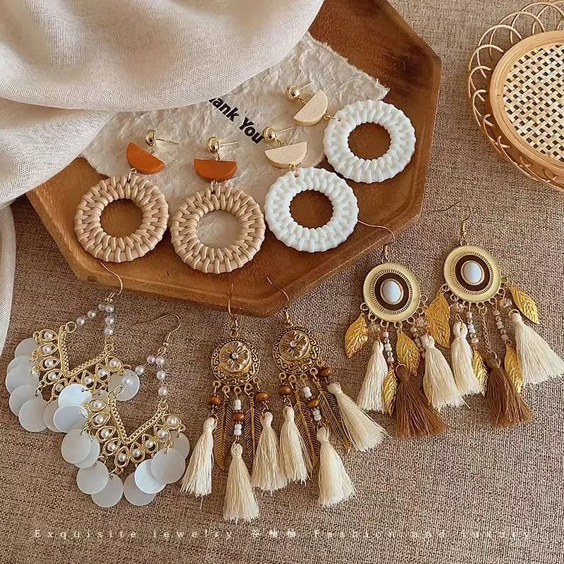 波西米亚民族风流苏耳环2025爆款高级感耳钉气质轻奢时尚百搭耳饰