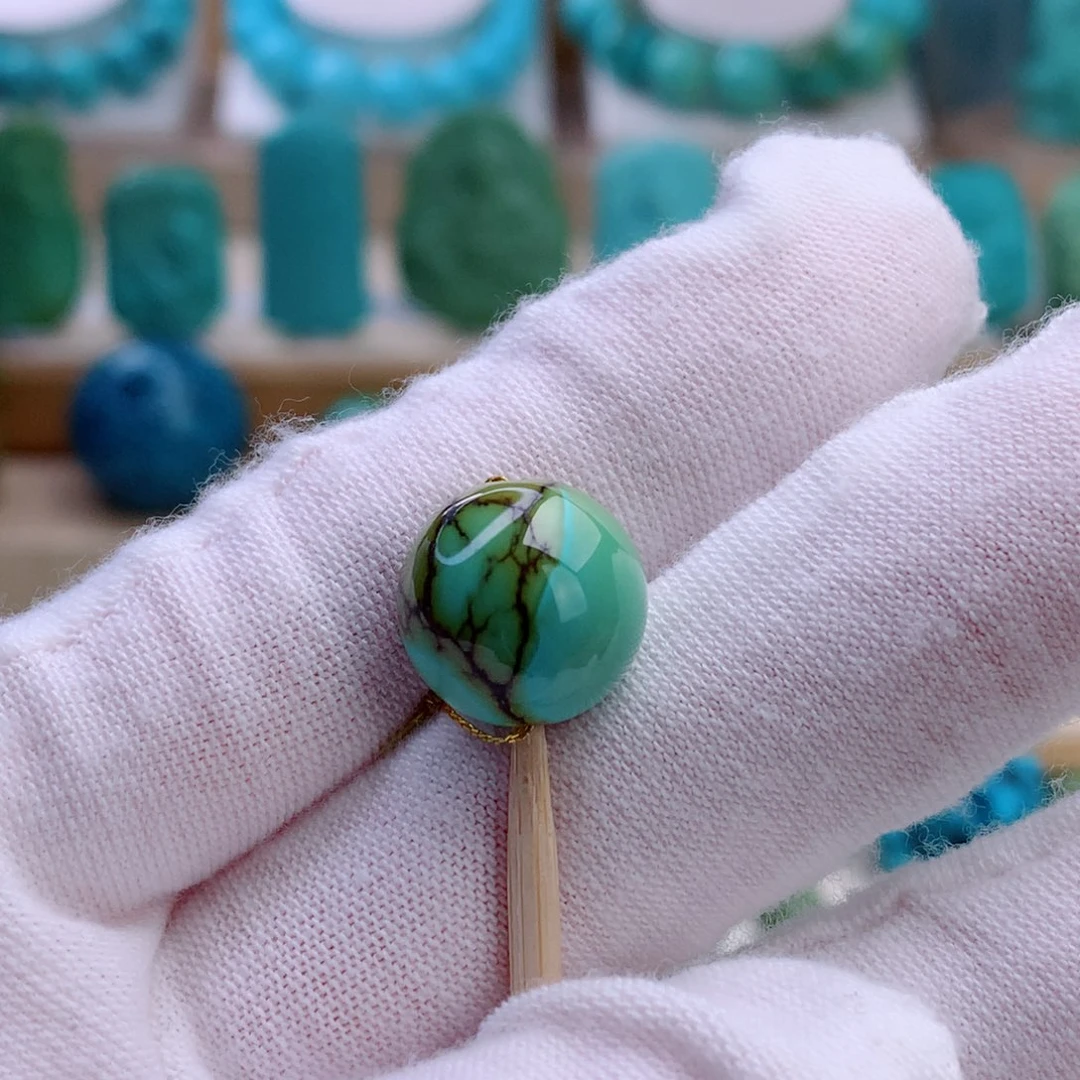 绿松石未镶嵌挂件