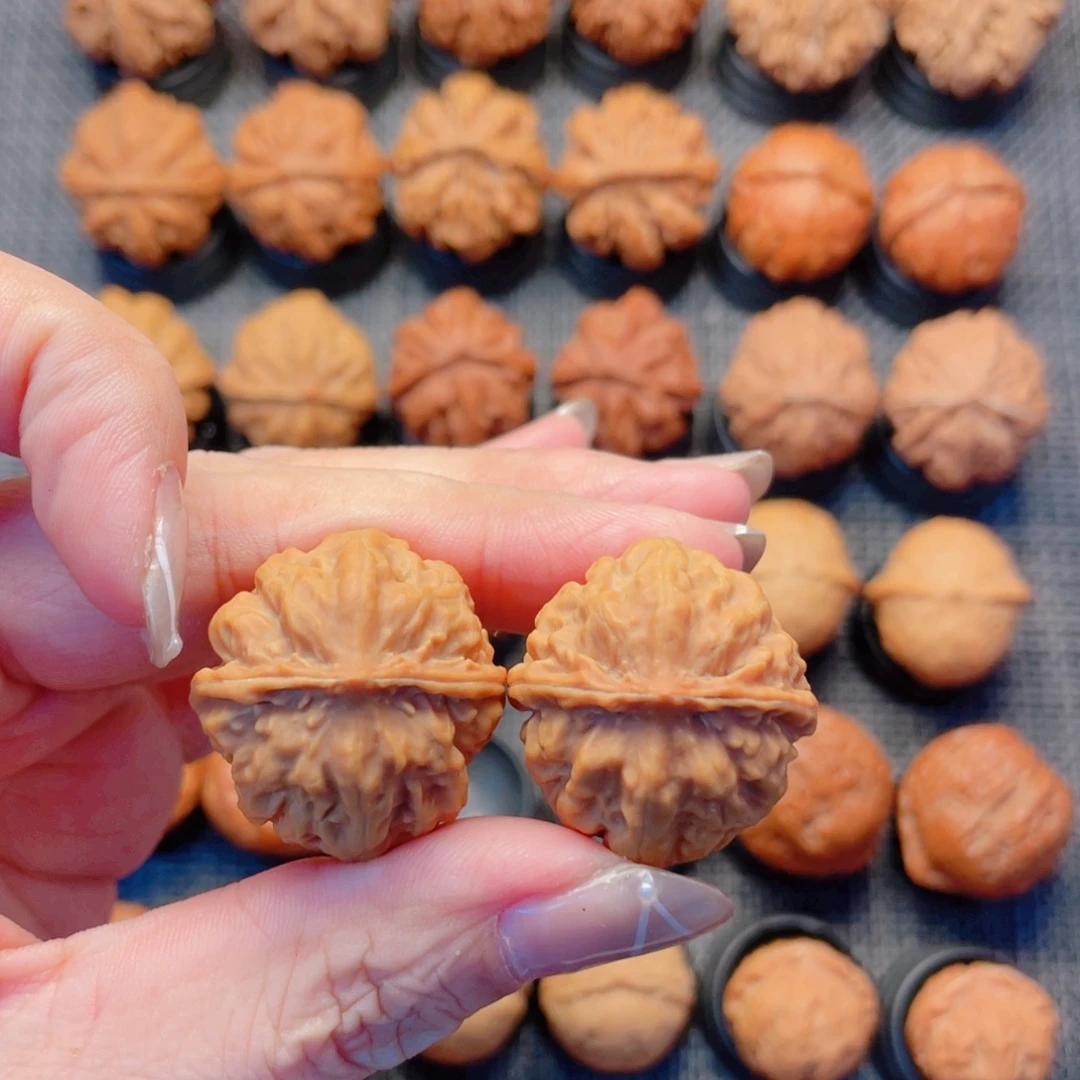 昙***枫文玩核桃把件金龙元宝