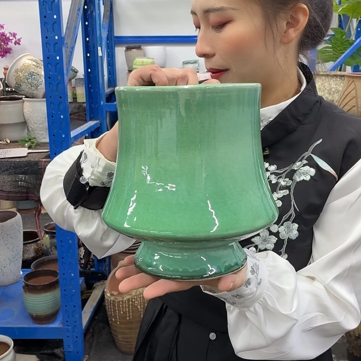 16-21 -粗陶花盆有孔