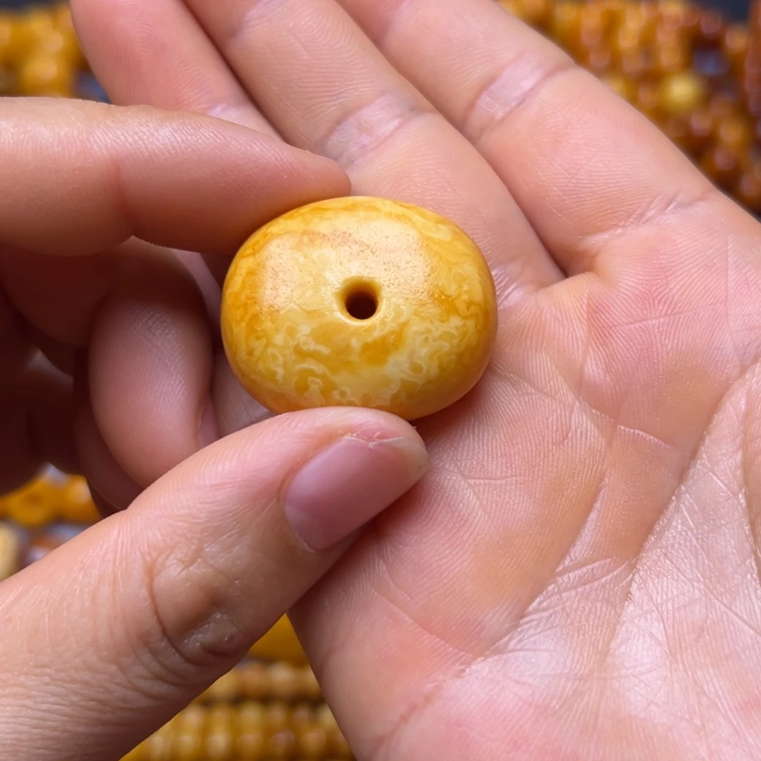 琥珀未镶嵌吊坠(不含链)