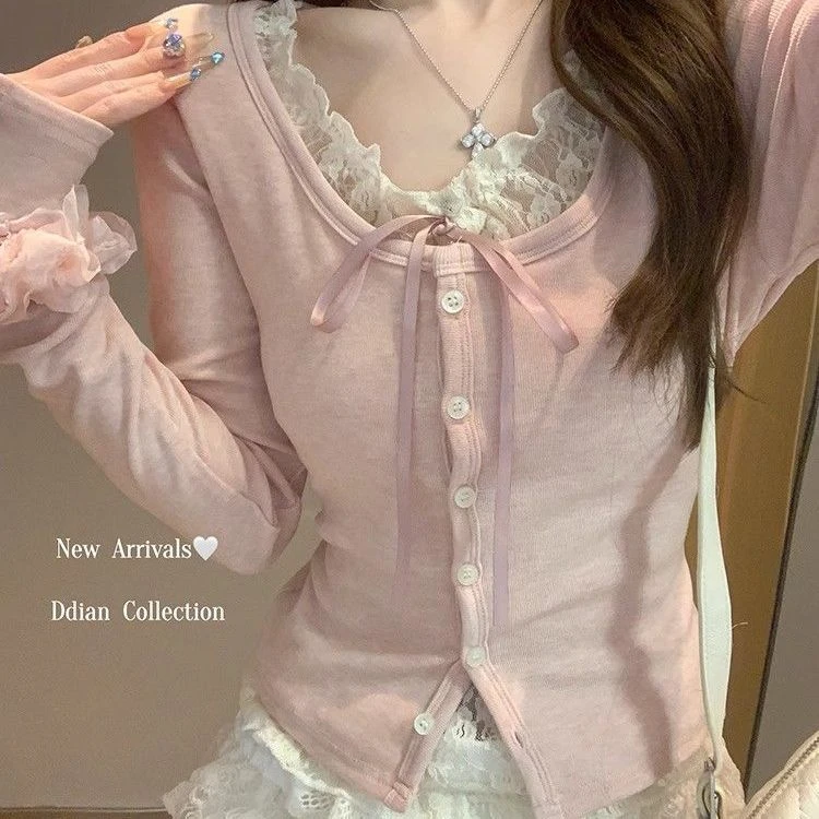 法式蕾丝拼色单排扣假两件打底衫女春秋纯欲小众修身显瘦上长袖辉