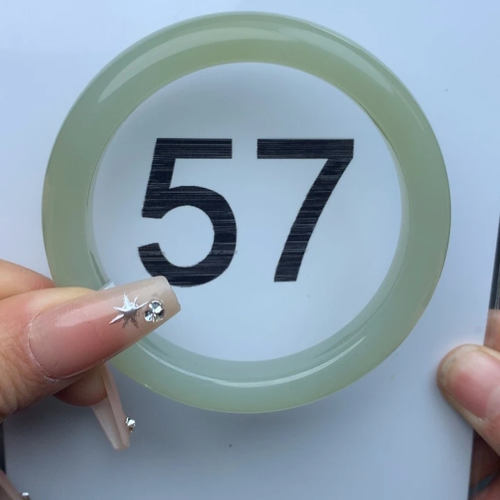 未镶嵌手镯和田玉30