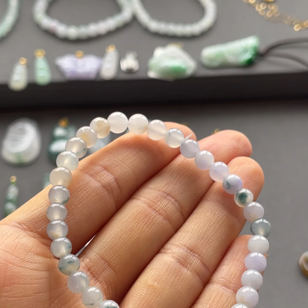 翡翠颈饰未镶嵌C**s买断