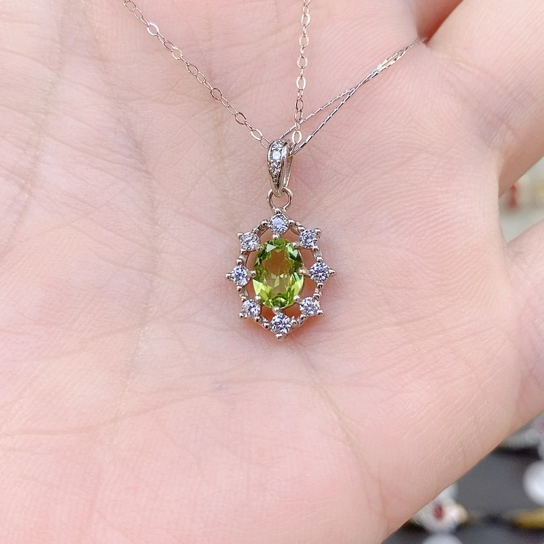 银S925镶嵌橄榄石吊坠(赠链)