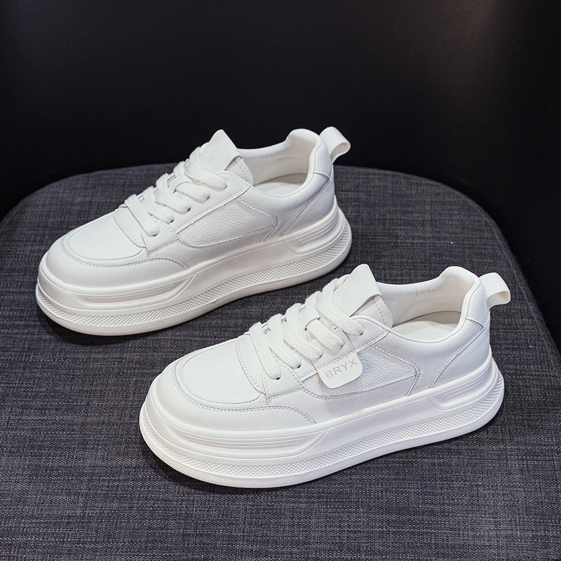 小白鞋女冬季加绒阔腿裤专用休闲板鞋保暖厚底圆头小码女士休闲鞋