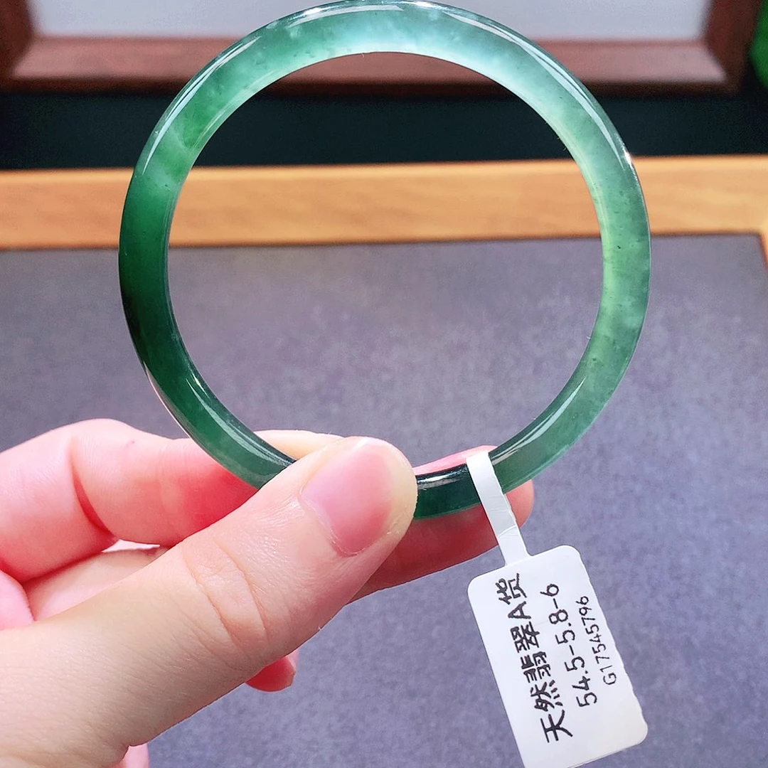 未镶嵌手镯翡翠天然翡翠
