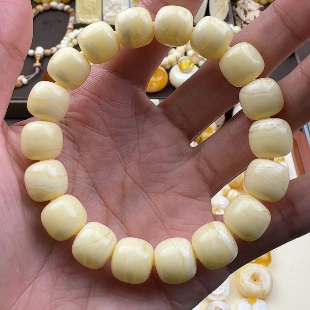 琥珀未镶嵌裸石蜜蜡