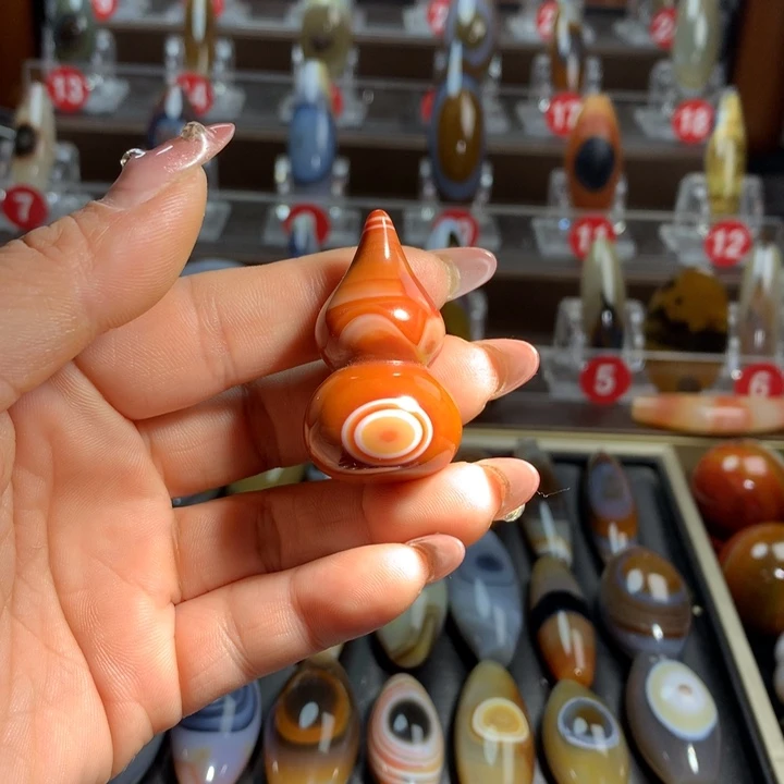 玛瑙/玉髓颈饰未镶嵌我*去吊坠