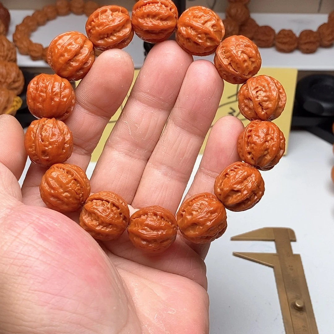 木质类文玩核桃1.9粗筋八棱
