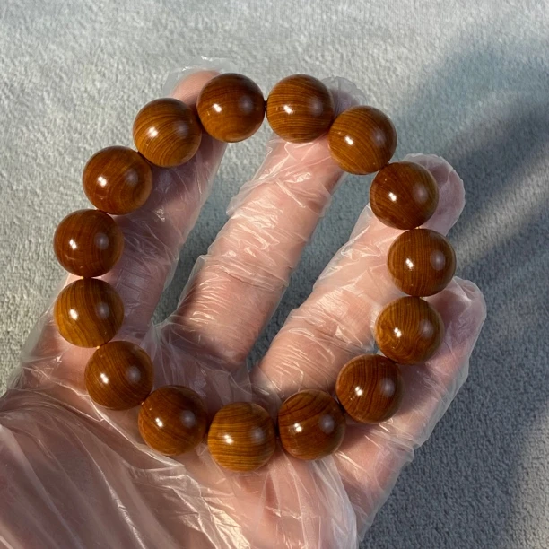 太行崖柏陈化料，1.5黑油料，顺纹，统一度高，味道香，油性好，密度高