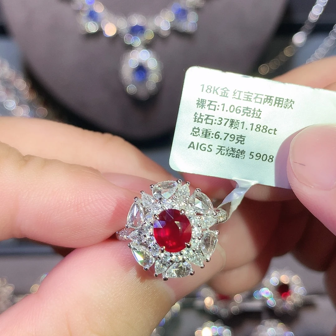 戒指18K金镶嵌红宝石