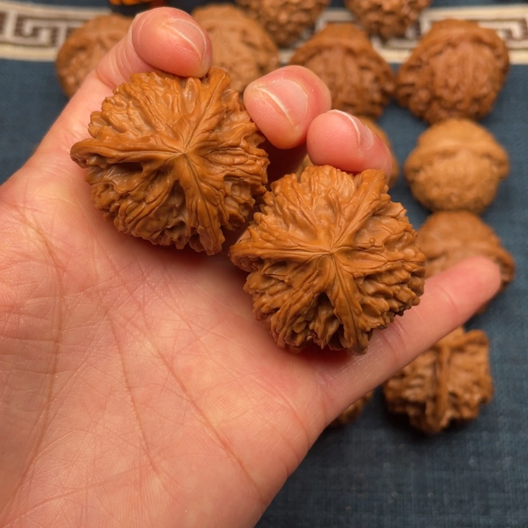 把件文玩核桃38全品毕业球正奔