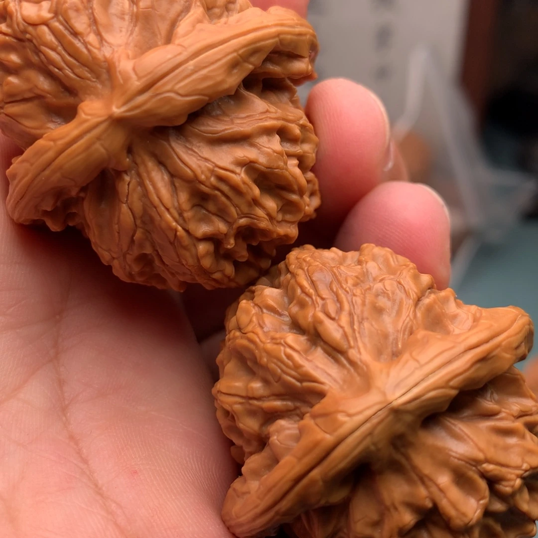 ༺***༻文玩核桃吊坠金麒麟30