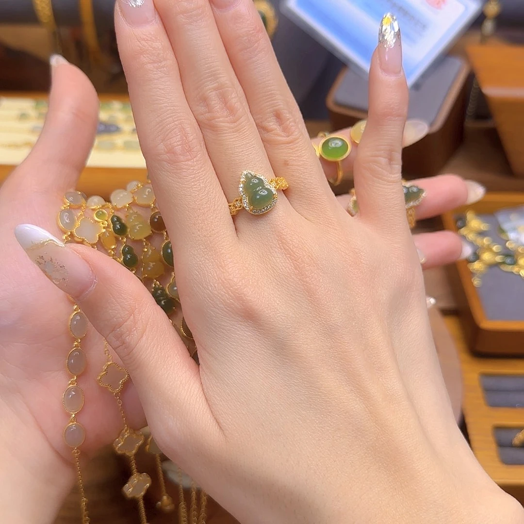 和田玉戒指银S925镀金镶嵌