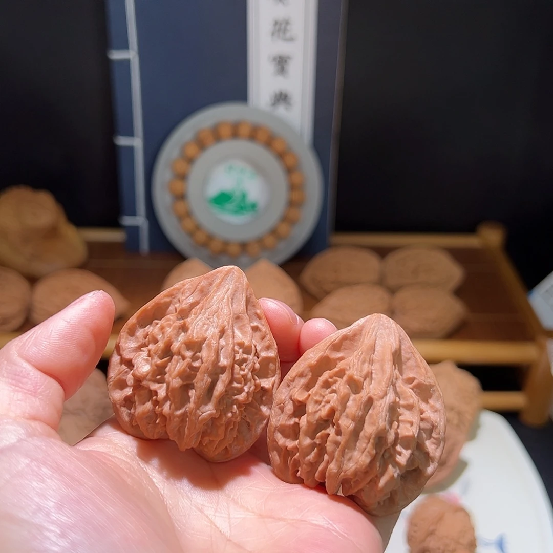 胡***扯文玩核桃把件川云