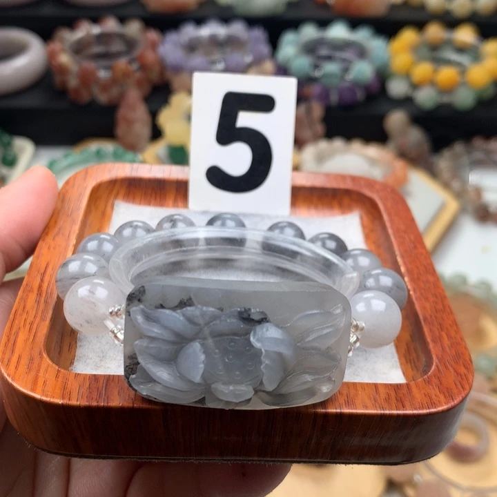 石英质玉手链未镶嵌