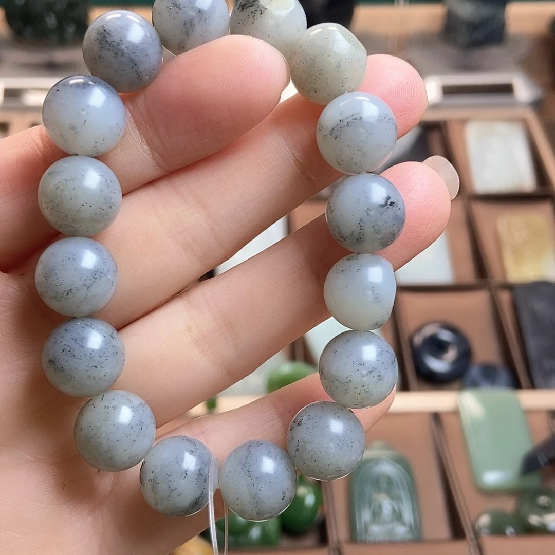 和田玉（糖玉）颈饰未镶嵌