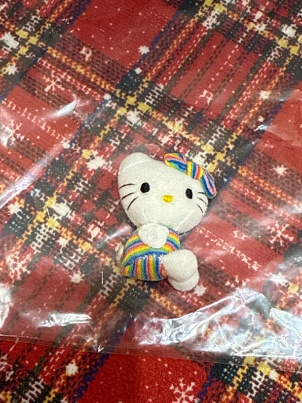 鑫中有你专拍侧坐小鼻嘎kitty挂件