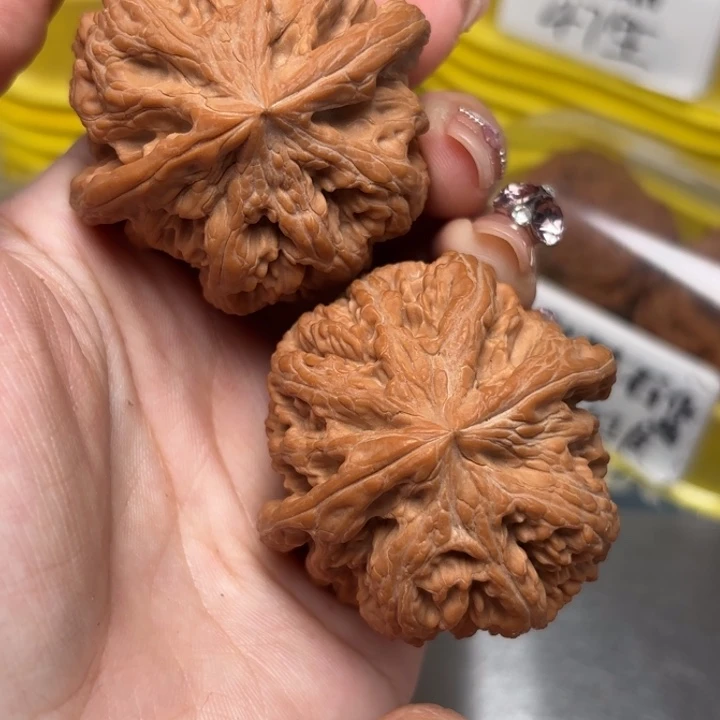 文玩核桃吊坠48-33336-02