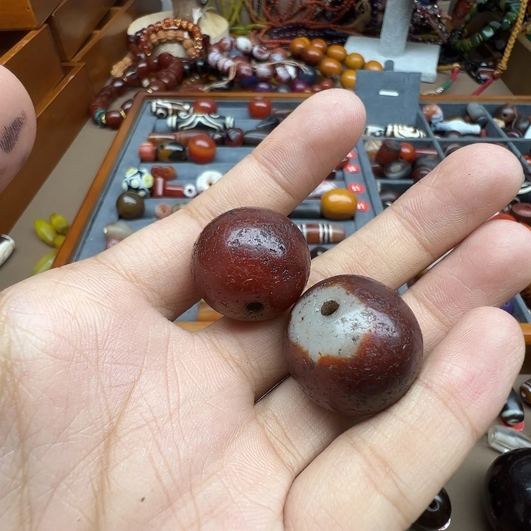 涟***未镶嵌玛瑙/玉髓珠宝半成品