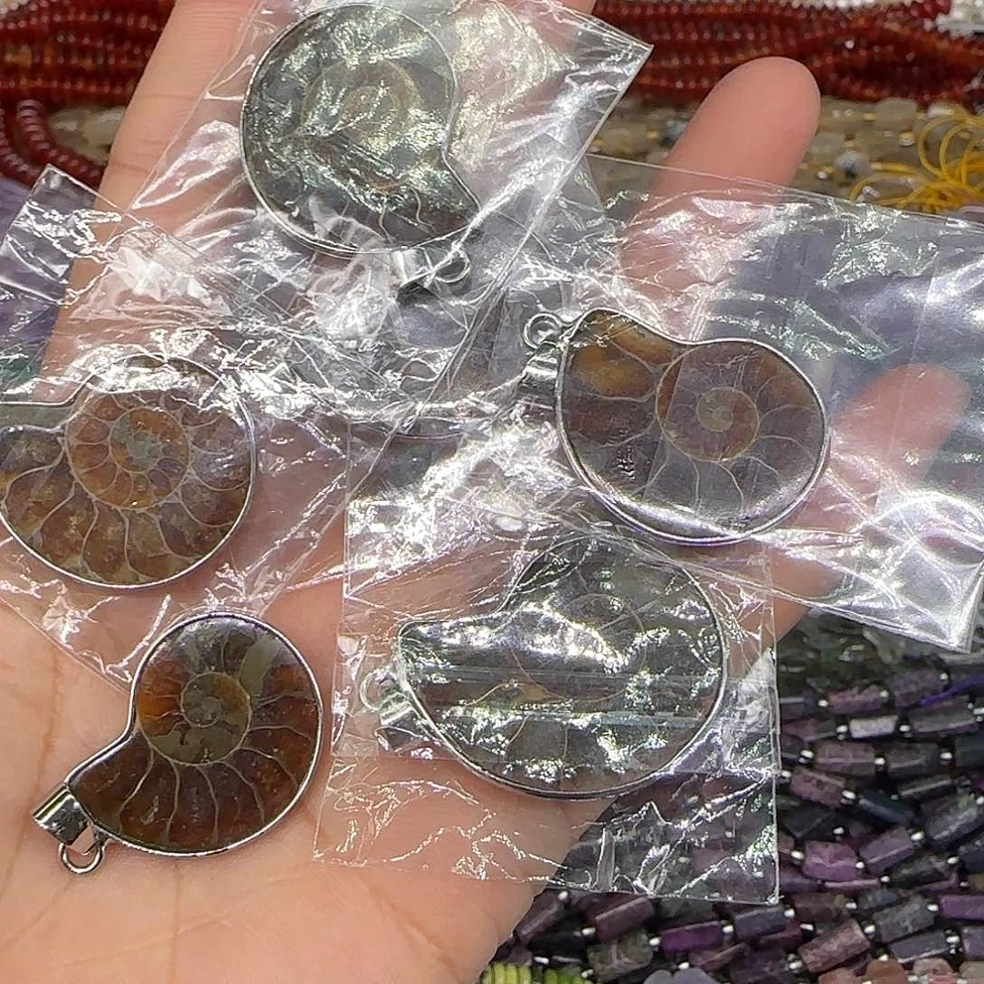 玛瑙/玉髓合金珠宝半成品吊坠一个