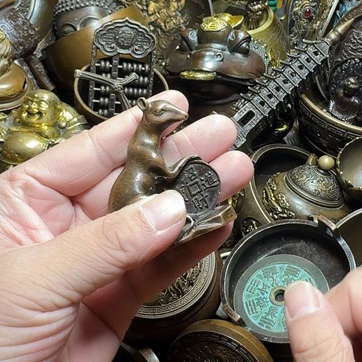 铜器摆件收收藏藏