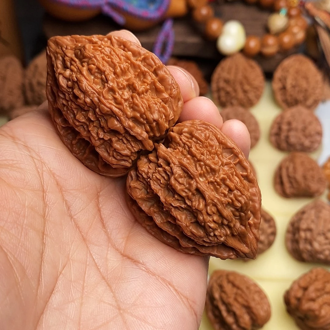 文玩核桃吊坠37塔尖