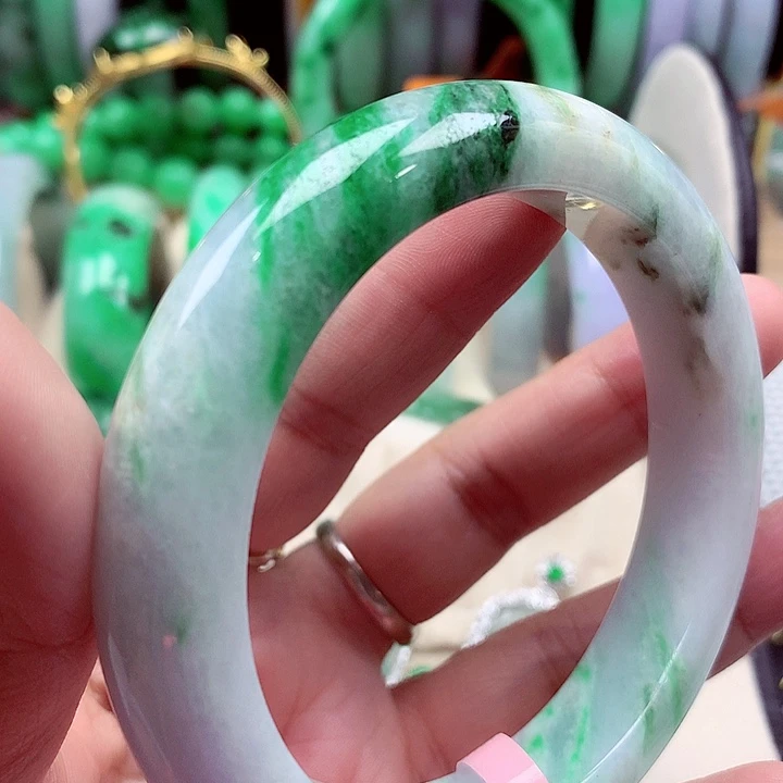 未镶嵌手镯翡翠翡翠