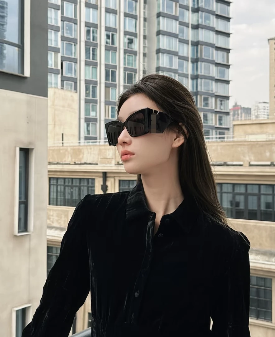 【姑姑专属】明星同款宽边墨镜大框眼镜高级感显脸小眼镜 YJ0024-1