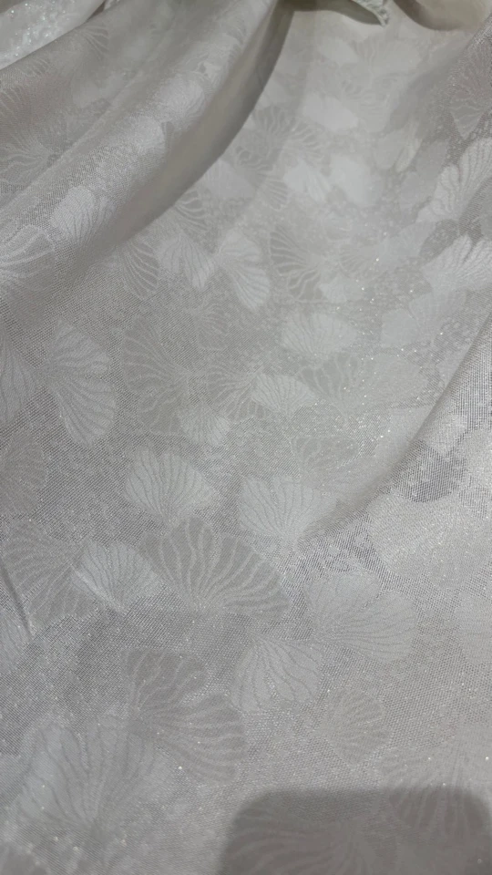 【花罗】门幅110  织金珍珠白隽永纹花罗 桑蚕丝面料