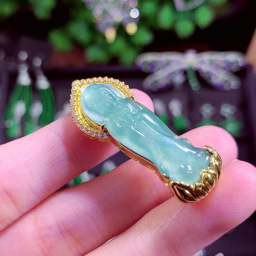 颈饰未镶嵌翡翠天然