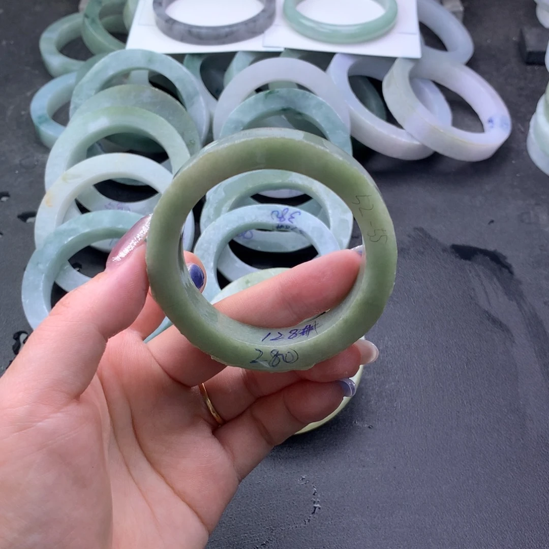 【闪购商品】未镶嵌手镯定制翡翠