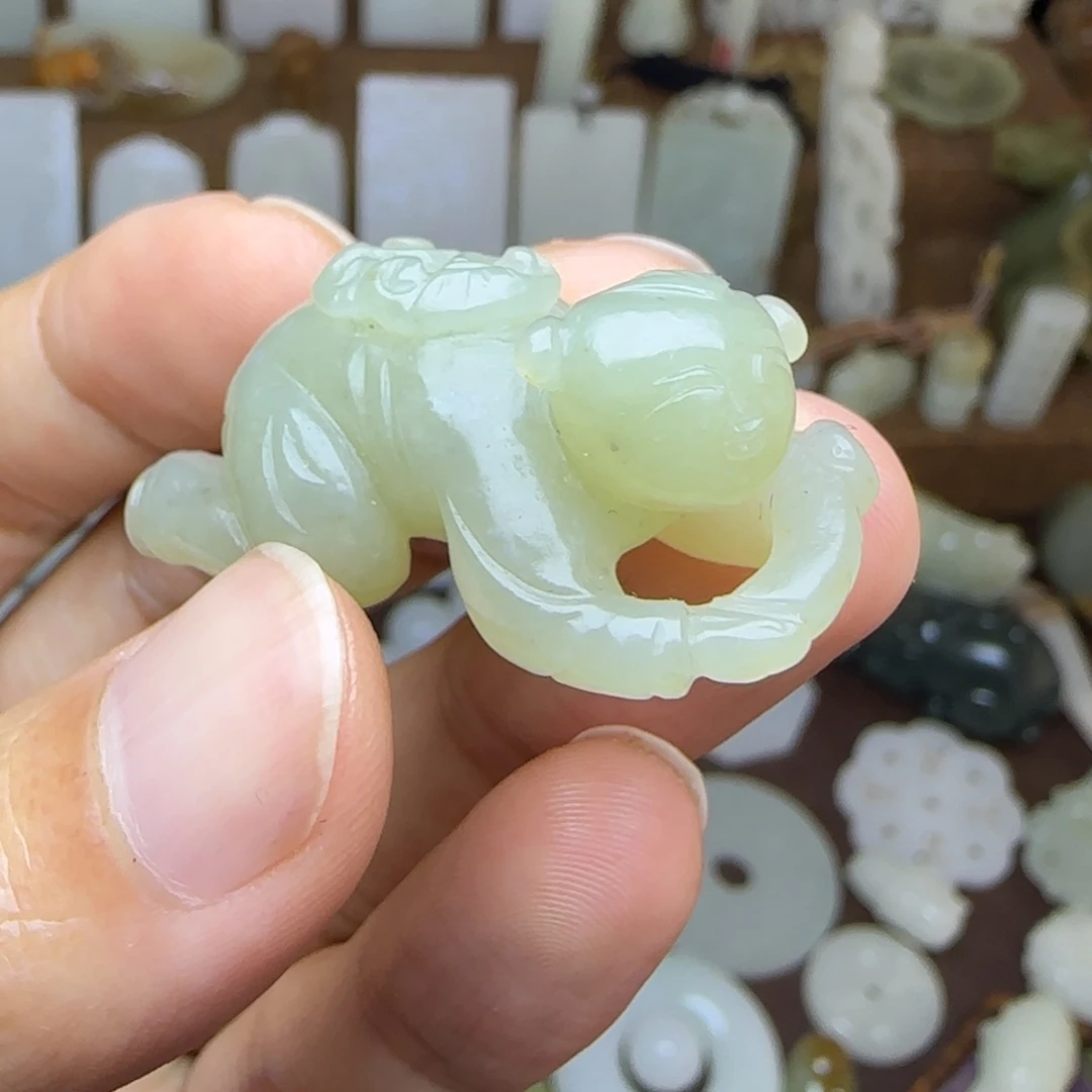 和田玉未镶嵌挂件