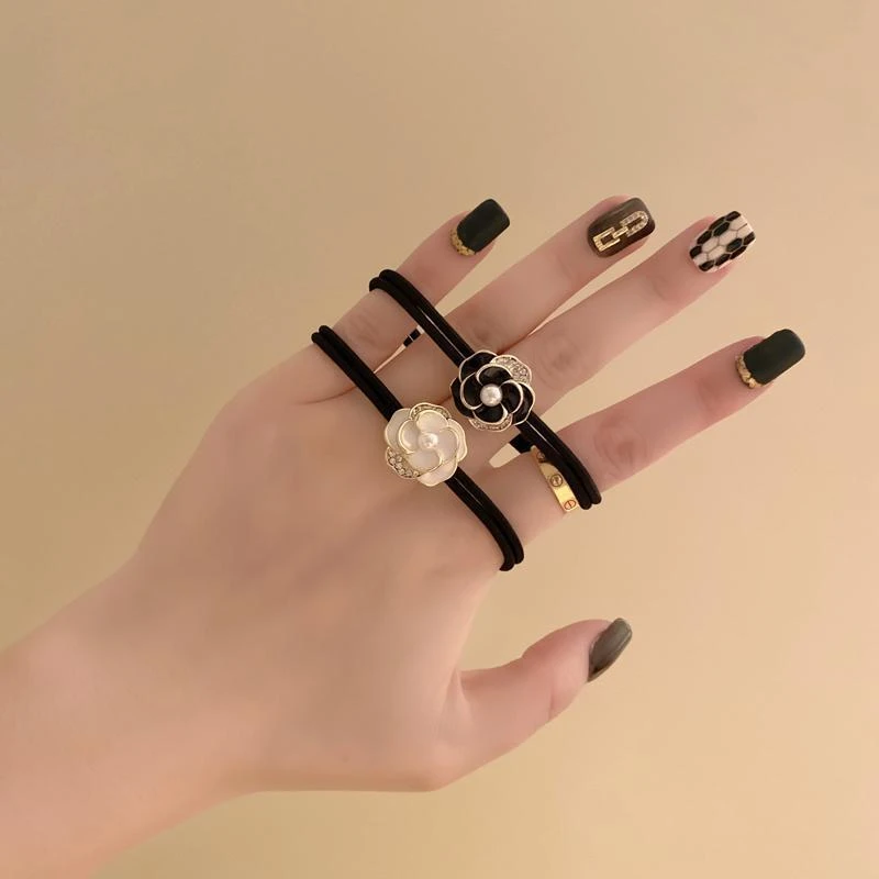 小香森系仙美山茶花发绳奢华奢侈高端发量少皮筋2025年流行头绳细