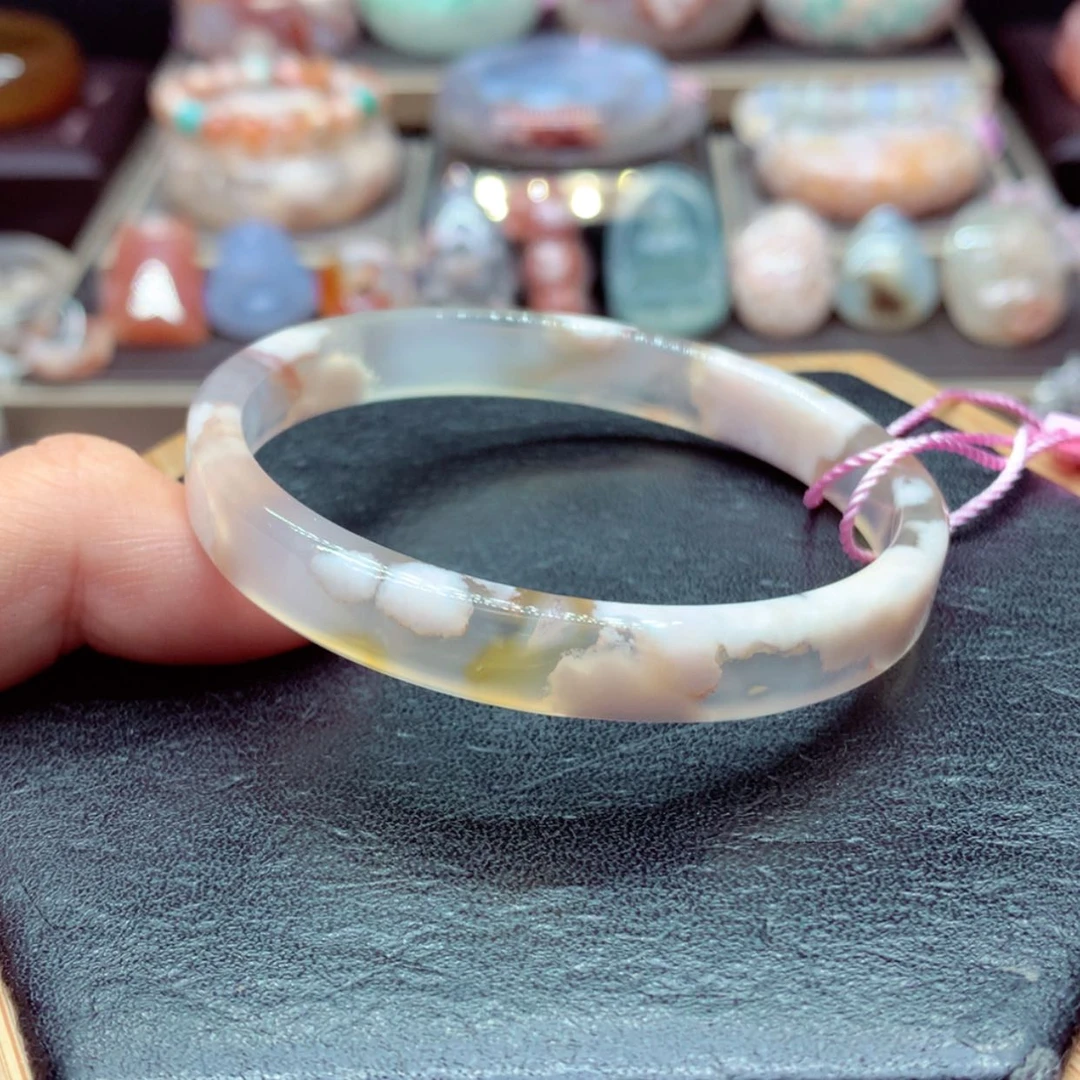 【闪购商品】玛瑙/玉髓手镯未镶嵌＊****雨9