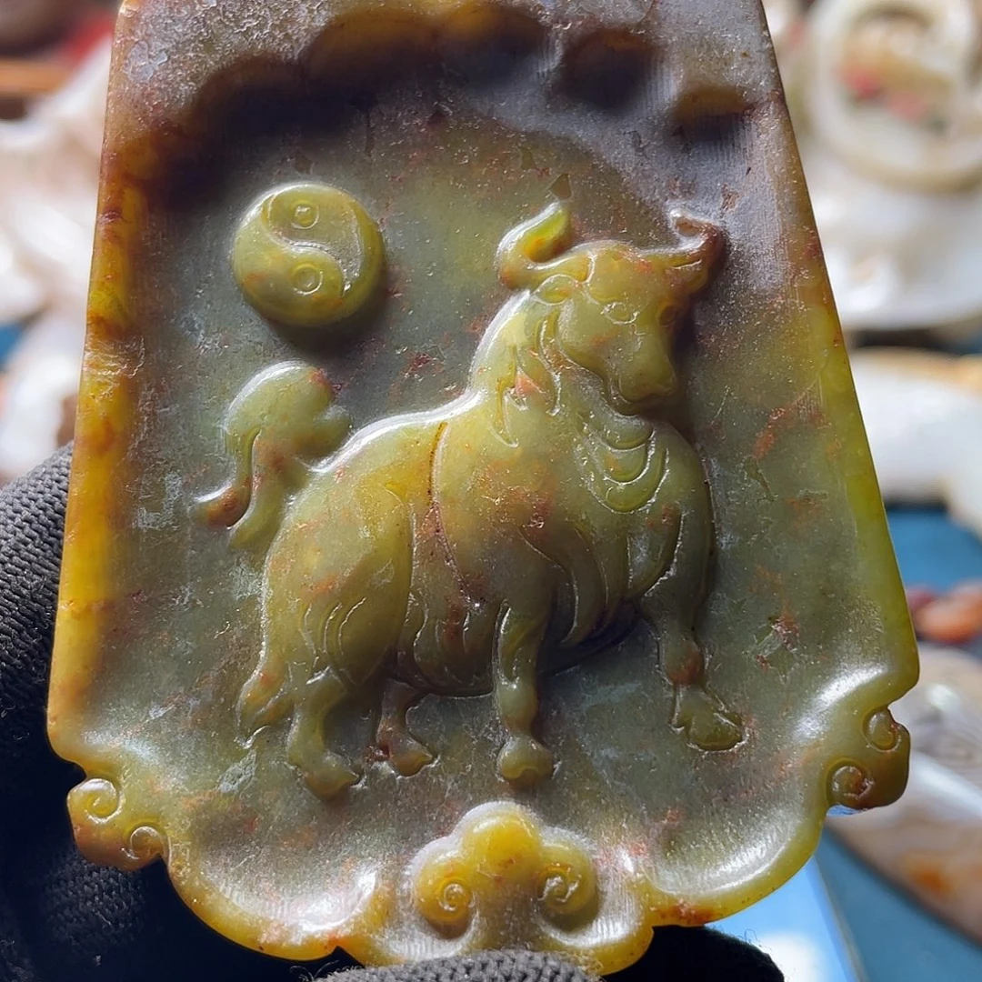 和田玉（糖玉）未镶嵌颈饰