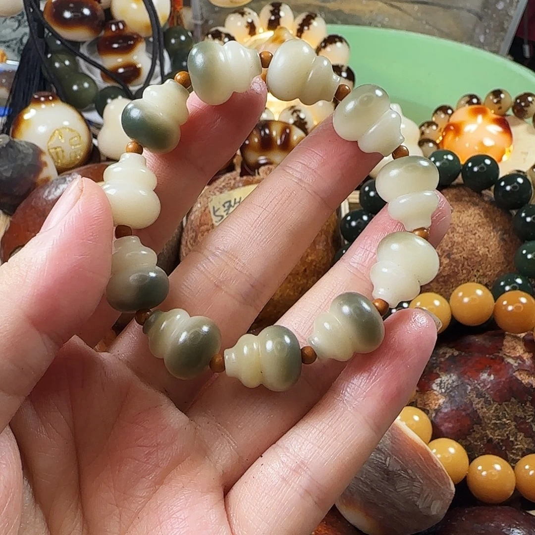 转***爱葫芦手串菩提根天然阴皮绿