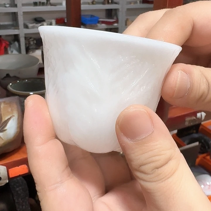 春**庄主人杯一个。。。瓷