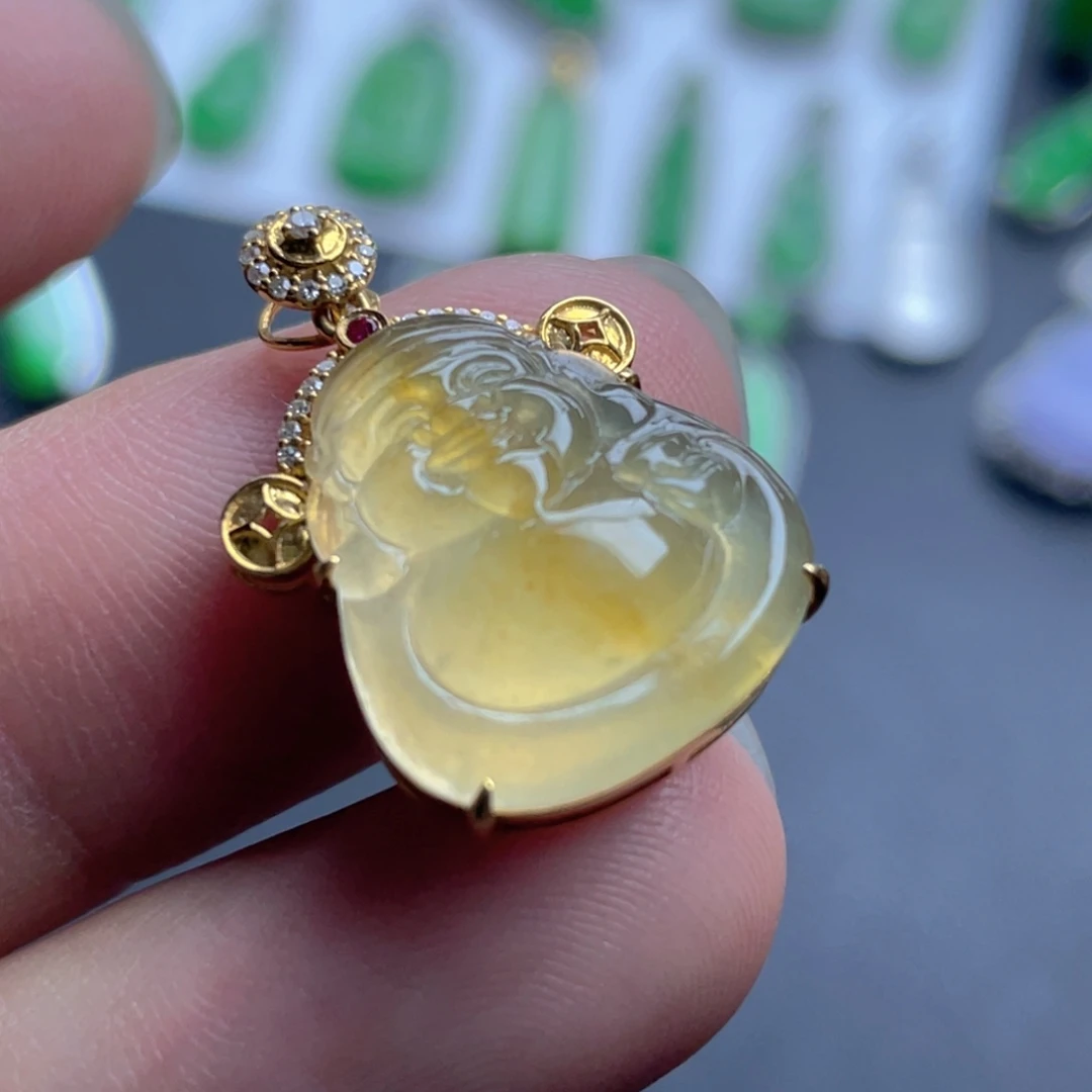 翡翠18K金镶嵌颈饰