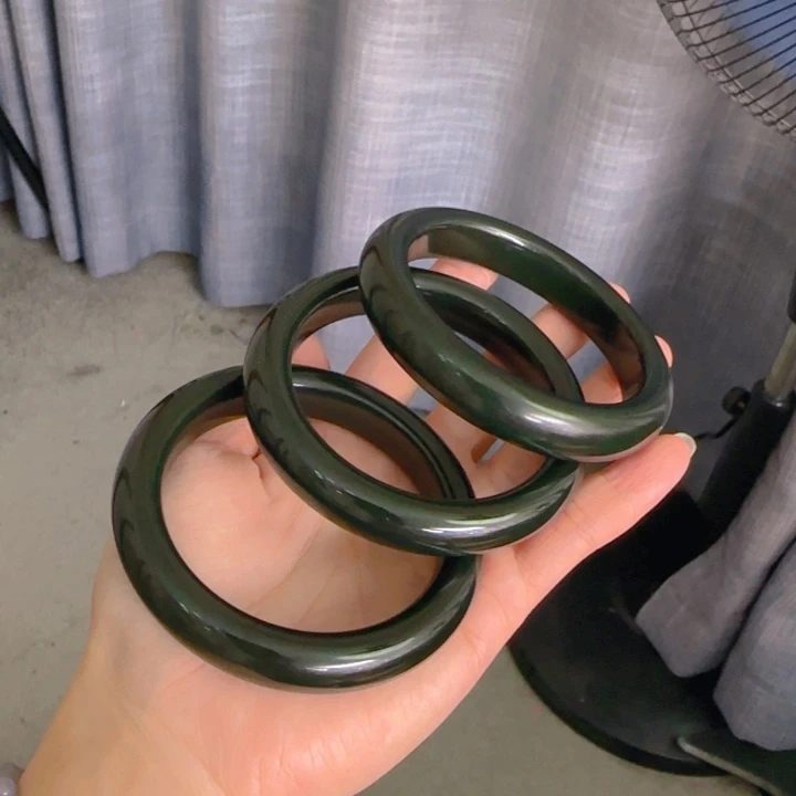 和田玉手镯未镶嵌沙枣青手镯 57/61 拍一发一多样性发货