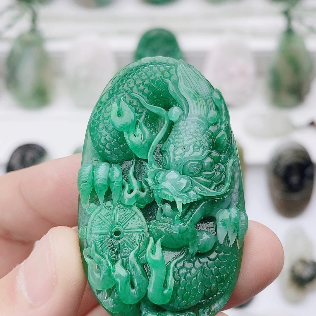 独山玉未镶嵌颈饰