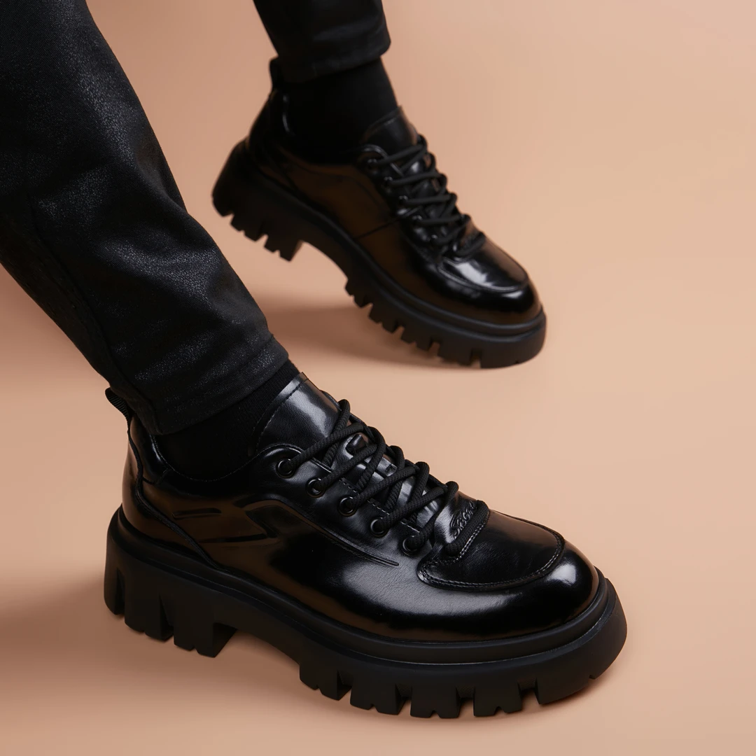 休闲皮鞋圆头男鞋厚底商务百搭风休闲风胶粘男友风英伦风系带潮流