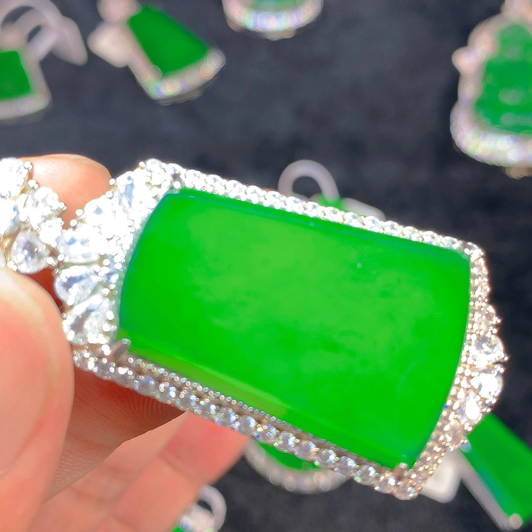 颈饰银S925镶嵌翡翠