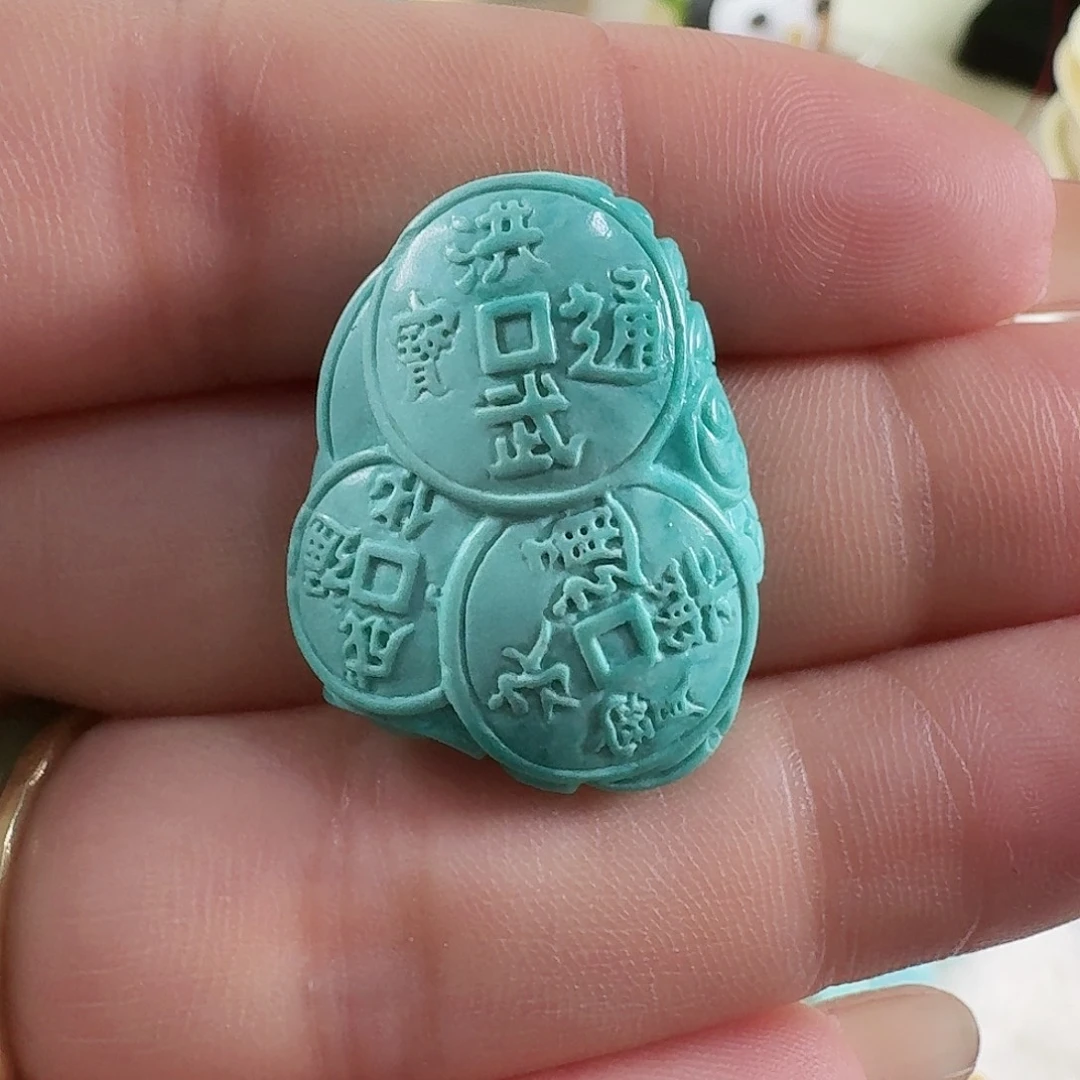 绿松石未镶嵌颈饰